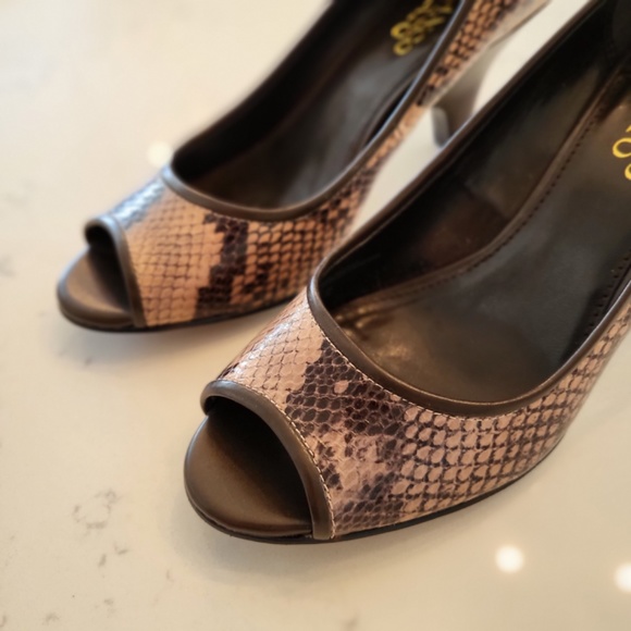 Franco Sarto Peep Toe Heels - Picture 2 of 4